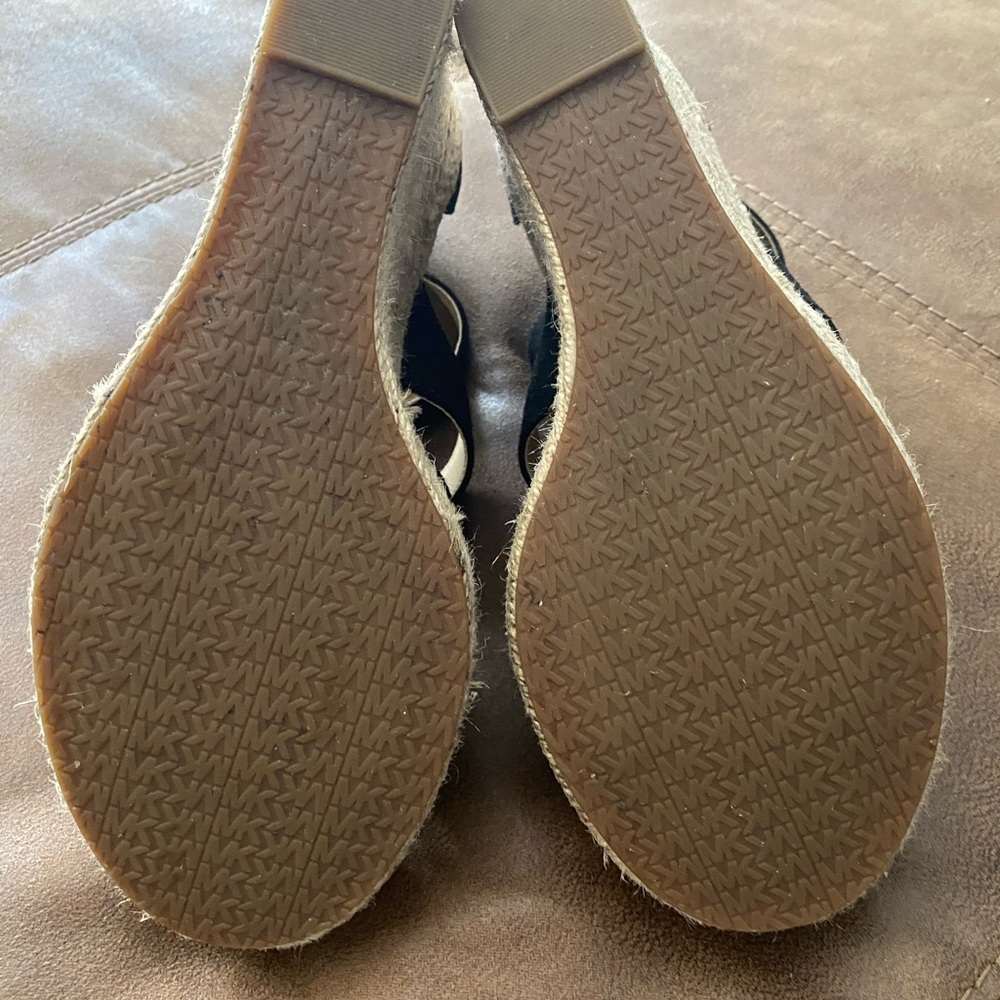 Wedge heels - Picture 3 of 3